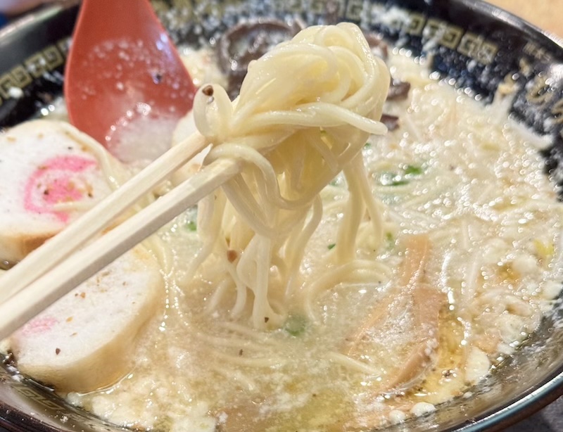 野菜だけで作った王様ラーメン　細麺