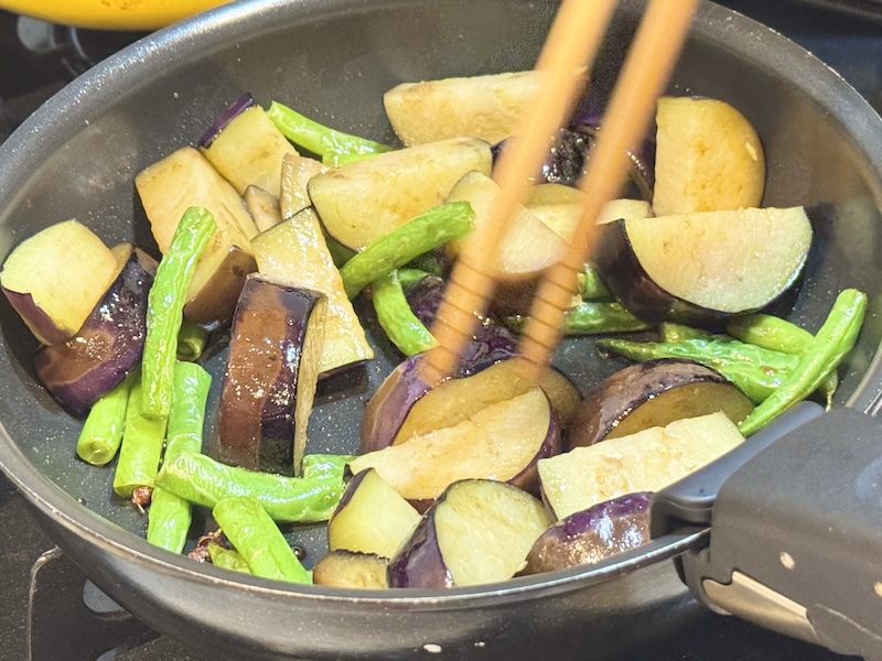 茄子とインゲンの山椒炒め　作り方