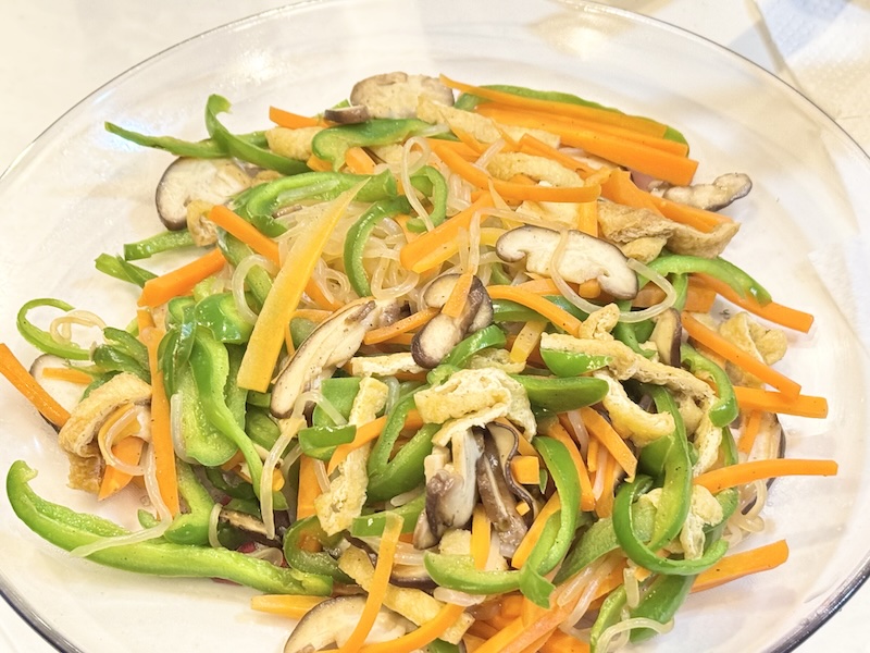 糸こんにゃくの五目炒め