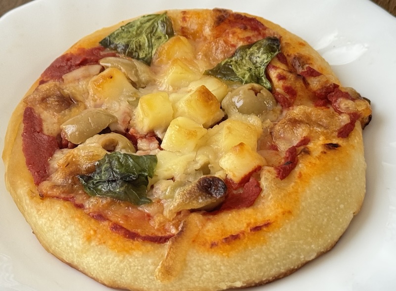 Te cor gentil(テコールジャンティ)　トマトとチーズのピザ